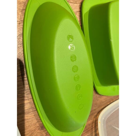 Mastrad 3 Piece Microwave Steamer Set, Green, Paris with Recipe Manual, Silicone - Picture 3 of 5